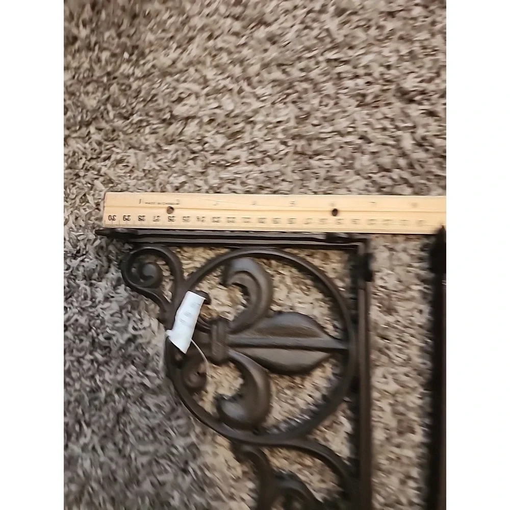 2‎ Fleur De Lis Cast Iron WALL BRACKETS CORNER PLANT HANGERS
